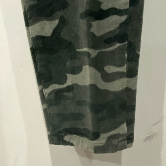 Anthropology Pilcro and The Letterpress High Rise Skinny Corduroy Green Camo 27 - Picture 5 of 13